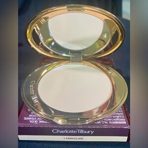 Charlotte Tilbury Airbrush Flawless Finish
Setting Powder.Shade1Fair.New in Box.
